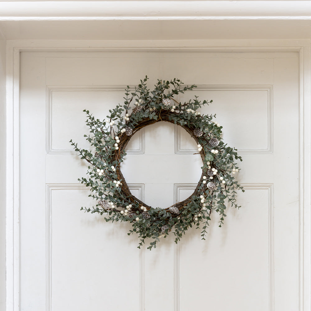 White Berry & Cone Willow Wreath