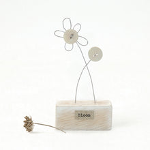 Load image into Gallery viewer, Wood scene - Flowers/Bloom - East of India - Pretty Little Duck
